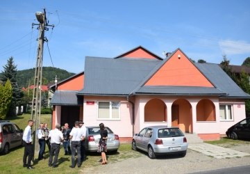 Dach na świetlicy w Boguszy jak malowany