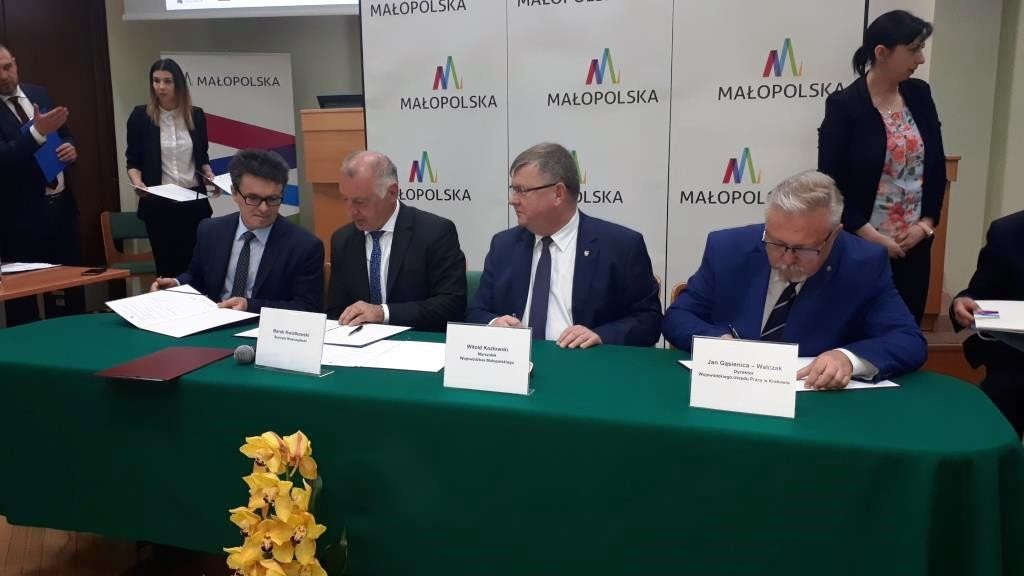 Porozumienie w sprawie realizacji projektów pn. Kierunek Kariera, Kierunek Kariera Zawodowa oraz Nowy Start w Małopolsce