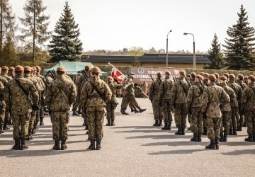 PO MATURZE PRZYSIĘGA W MUNDURZE