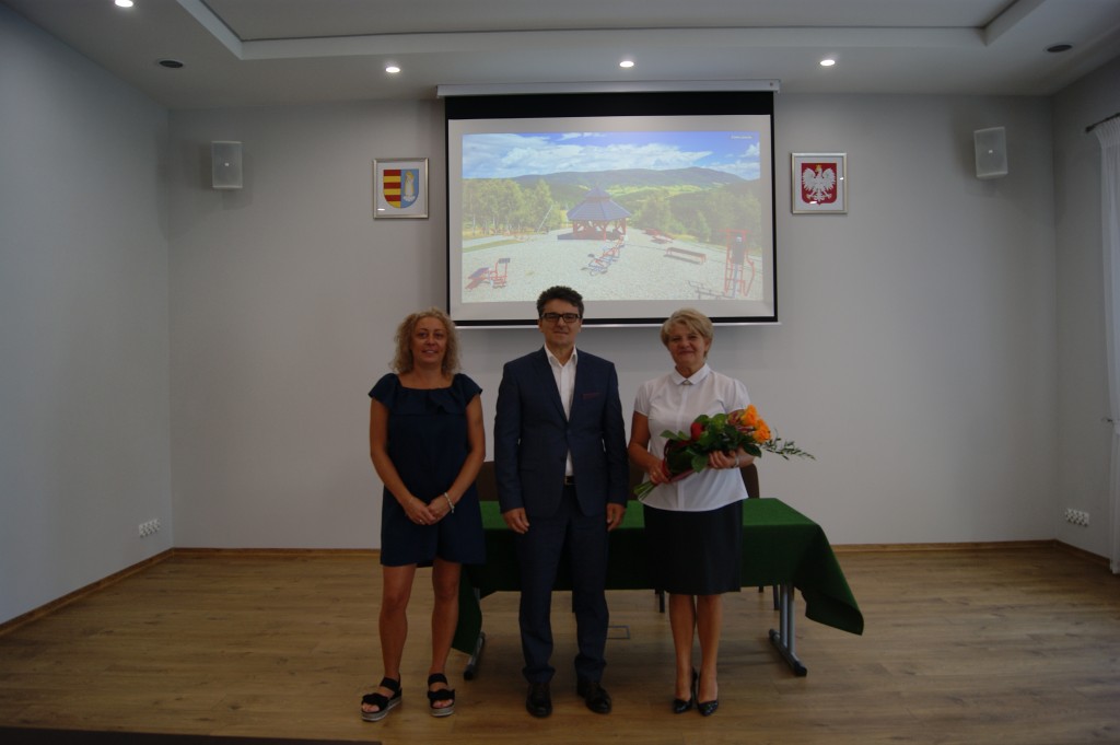 Podziękowania dla Pani Krystyny Skrzypiec  Dyrektor Zespołu Szkolno-Przedszkolnego w Kamionce Wielkiej