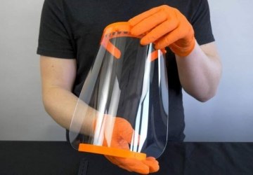 ŻOŁNIERZ OT DRUKUJE PRZYŁBICE 3D