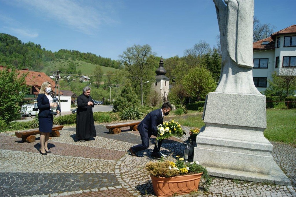 Wójt Gminy Kamionka Wielka uczcił pamięć Papieża Polaka