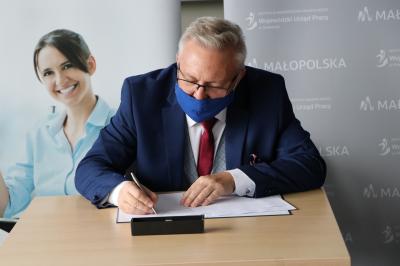 Jan Gąsienica-Walczak dyrektor Wojewódzkiego Urzędu Pracy w Krakowie  4 .JPG