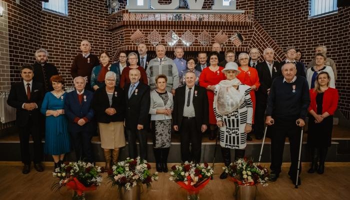 Złotym Jubilatom – życzymy Diamentowych Godów
