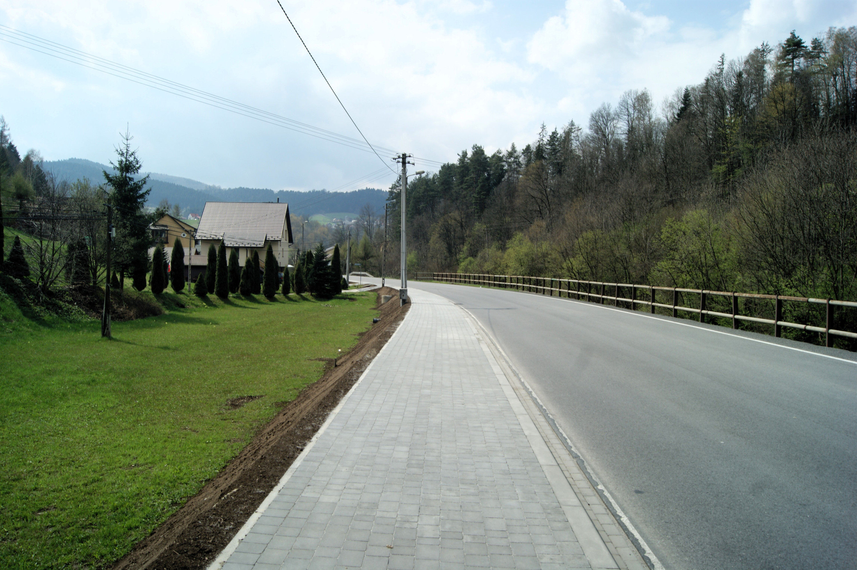 Bezpieczeństwo mieszkańców najważniejsze! Budowa chodników priorytetem.