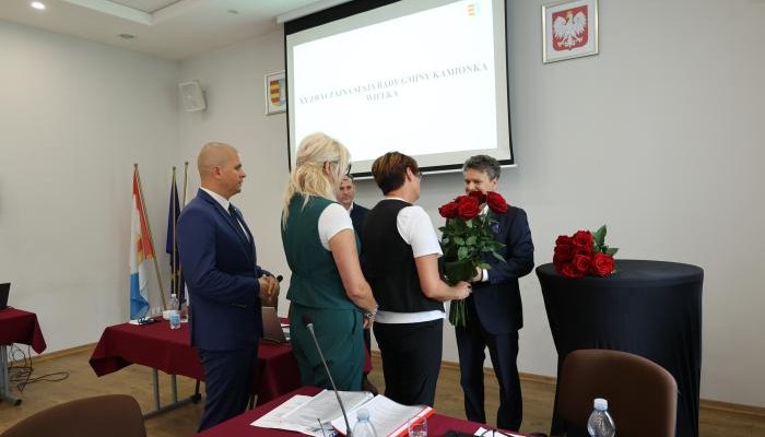 Jednogłośne poparcie dla działań władz gminy Kamionka Wielka – wójt z wotum zaufania i absolutorium za 2024 rok