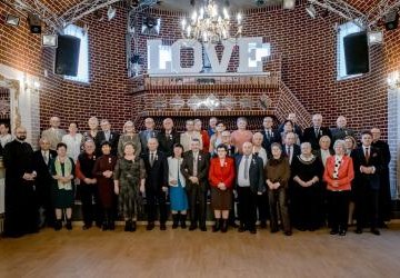 17 par małżeńskich odznaczonych „Medalami za długoletnie pożycie małżeńskie”