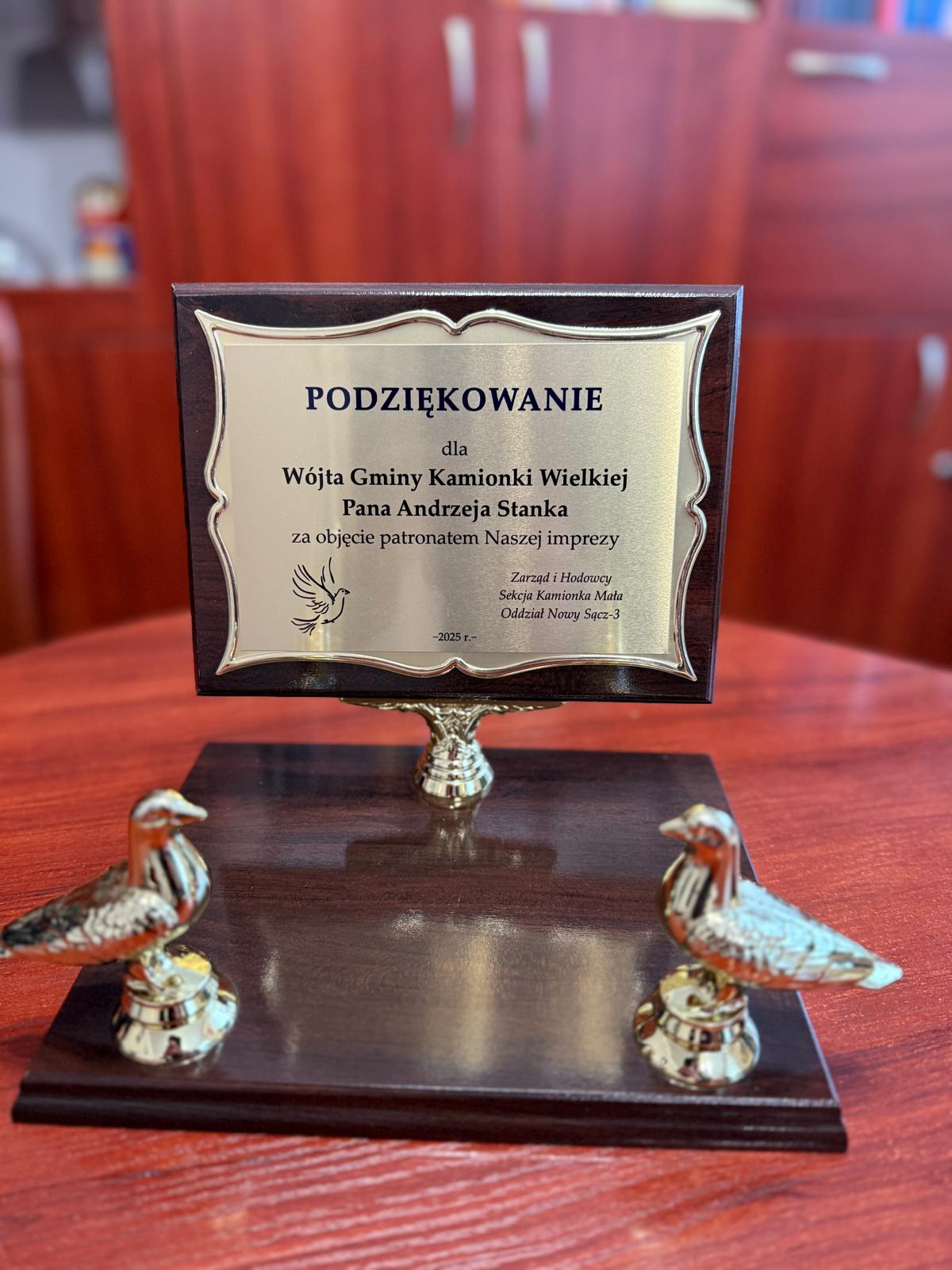 Wójt Gminy wspiera Polski Związek Hodowców Gołębi Pocztowych.