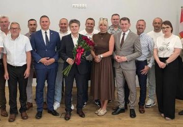 Wójt Gminy Kamionka Wielka Andrzej Stanek otrzymał stuprocentowe poparcie. Wszyscy radni jednogłośnie udzielili absolutorium