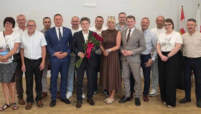 Wójt Gminy Kamionka Wielka Andrzej Stanek otrzymał stuprocentowe poparcie. Wszyscy radni jednogłośnie udzielili absolutorium